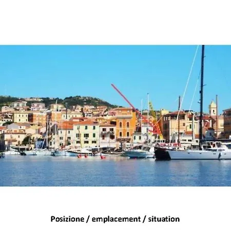 Maison Sur L'ancien Port, La Maddalena Apartment *
